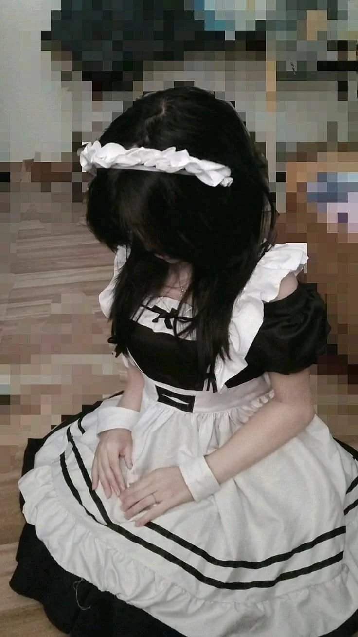 Váy hầu gái | Cosplay hầu gái, Trang phục nữ, Quần áo